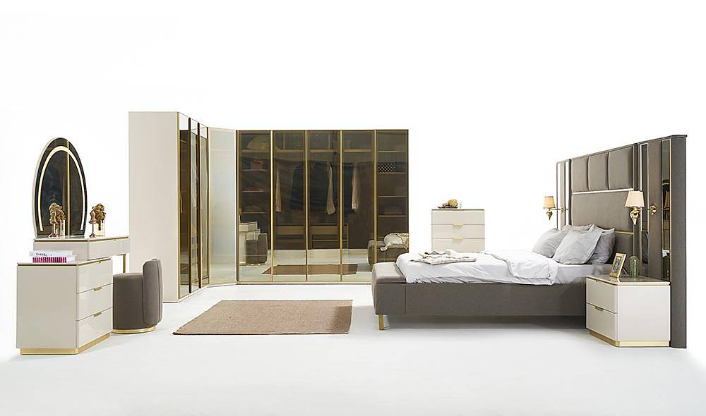 Kbrs Corner Bedroom