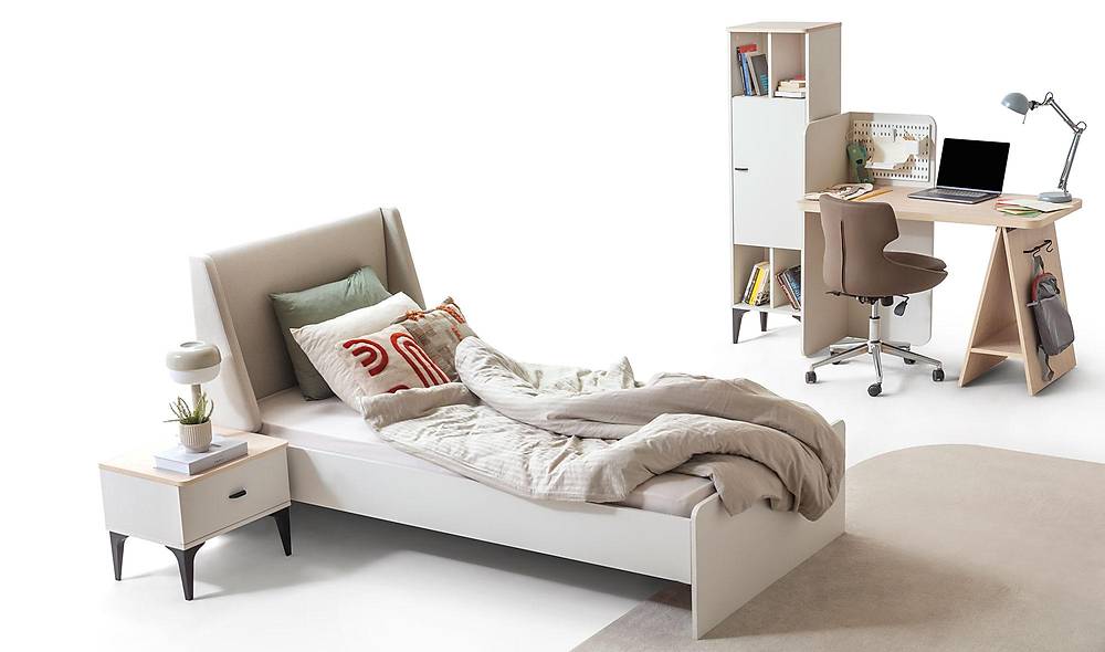 Ester Teen Room
