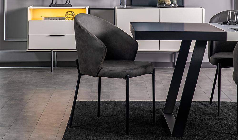 Asus Dining Room