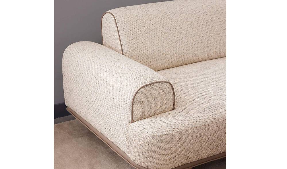 Nigozi Sofa Set