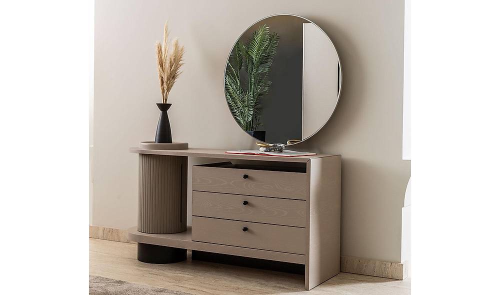 Plus Dresser