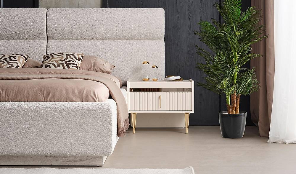Prisman Bedstead and Headboard