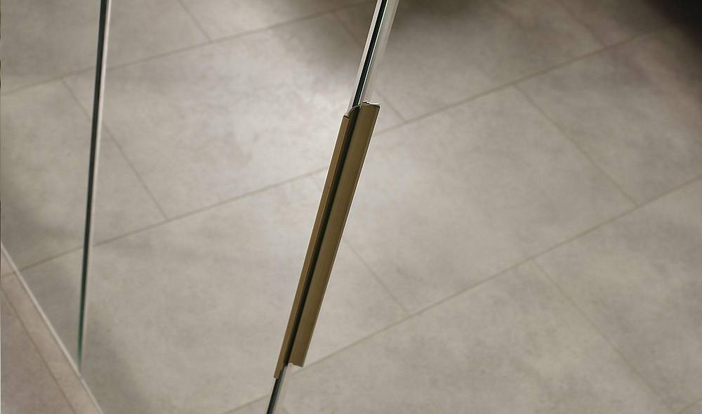 Hennes 6 Door Wardrobe - Mirrored