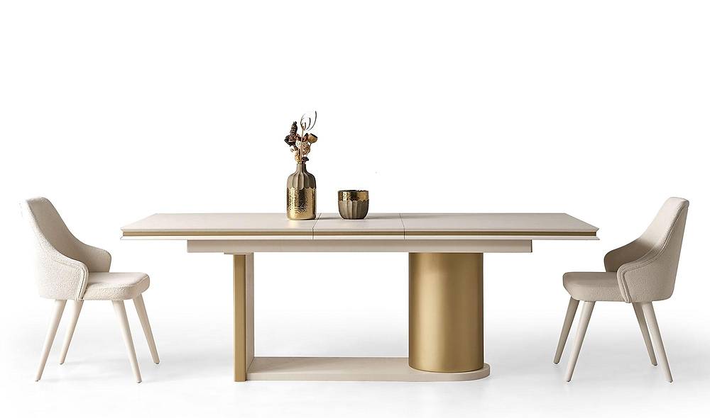 Hennes Dining Room