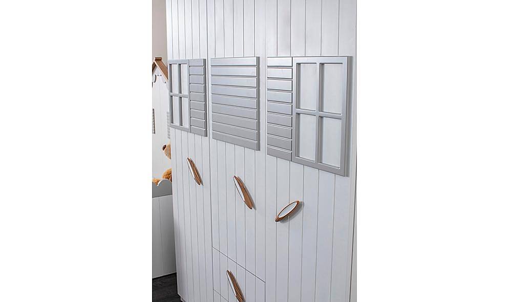 yk 3 Wardrobe With Lid