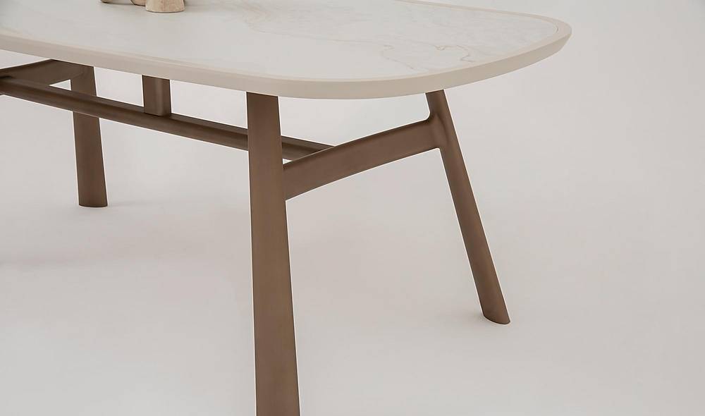 Momento Dining Table Set