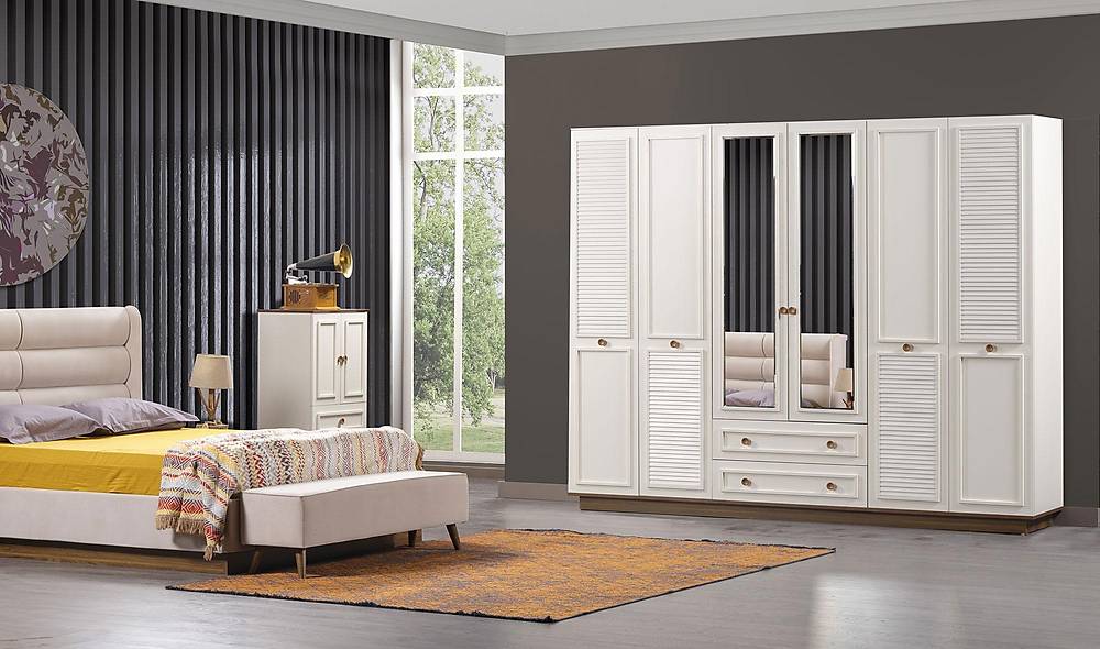 Viola Bedroom