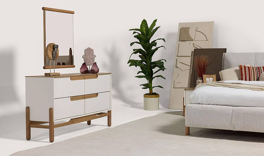 Mercure Dresser