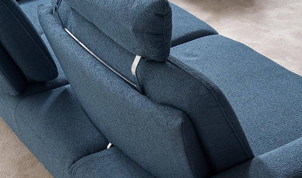 Manetti Sofa Set