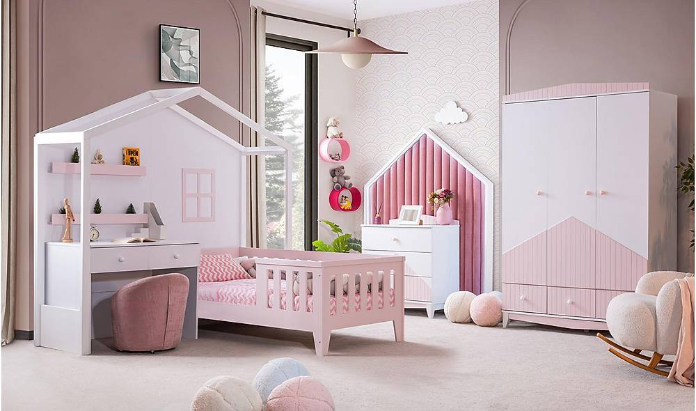 Kumru Montessori Teen Room