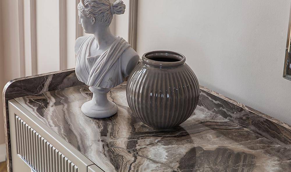 Argemon Dining Room - Gray