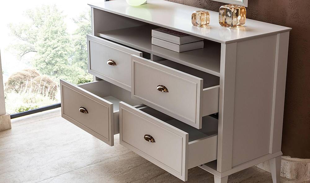 Helena Dresser