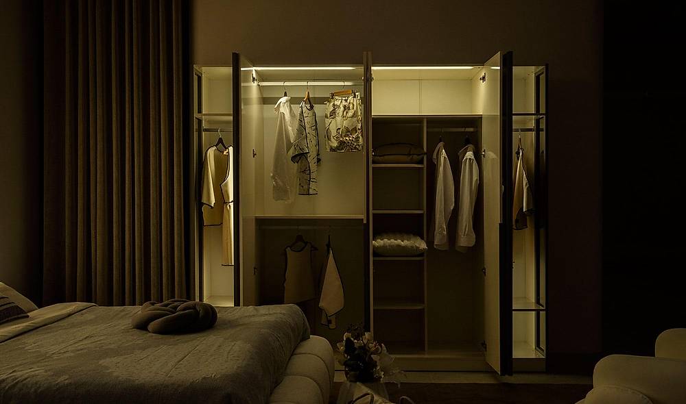 Neovix Wardrobe - 6 Door