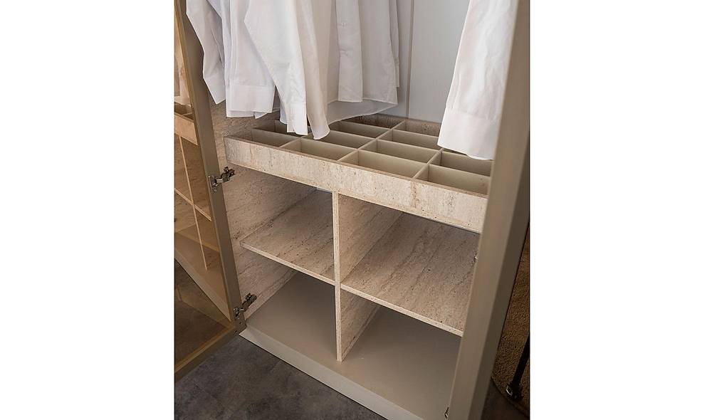 Levante Base Bedroom