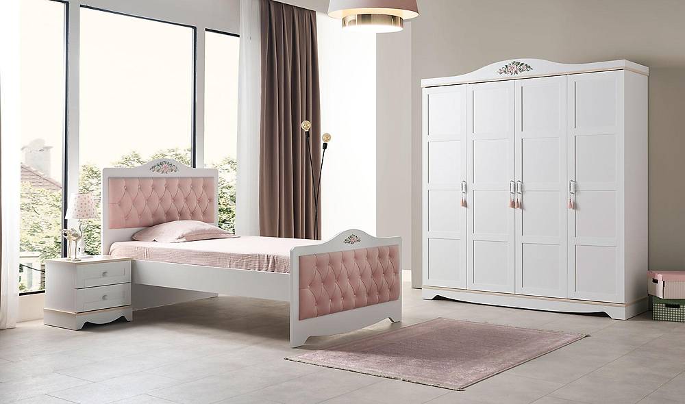 Pink Teen Room - 4 Door