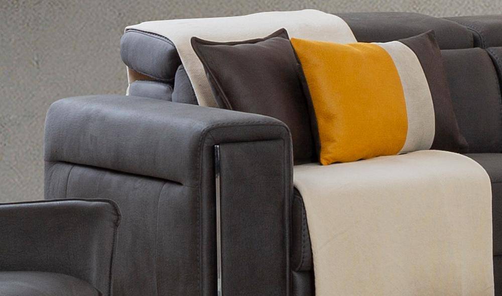 Alesta Sofa Set With Motor