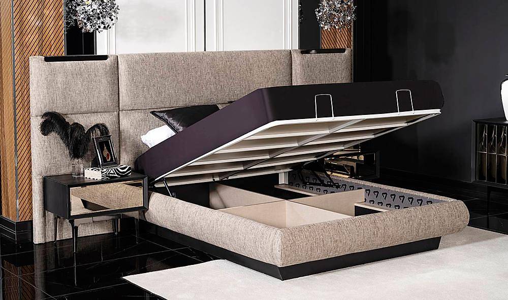 Ottova Bedstead and Headboard