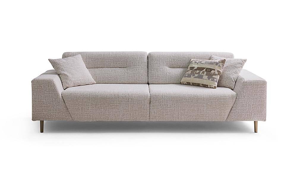 Taura Sofa Set