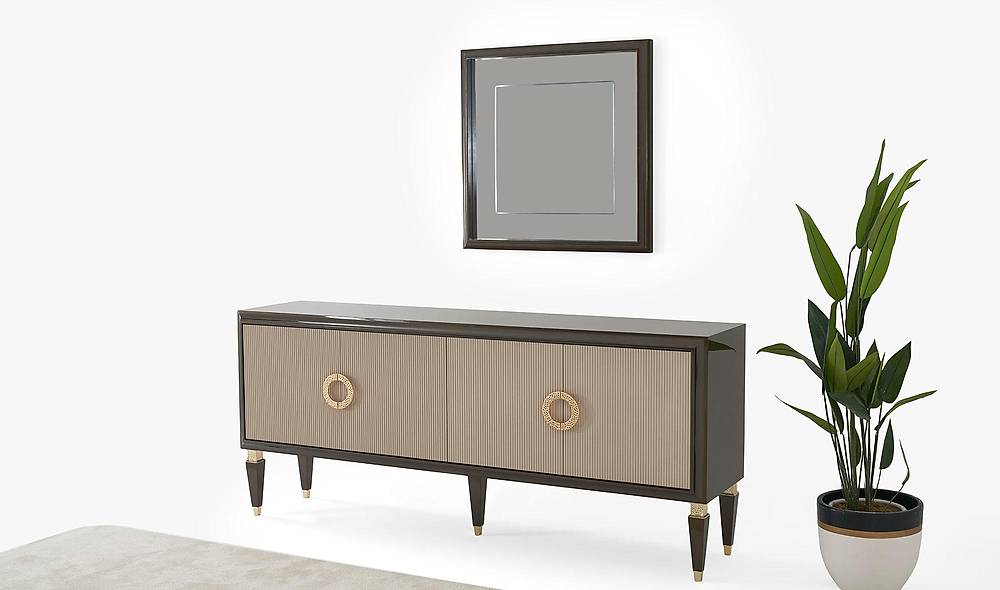 Chanel Console