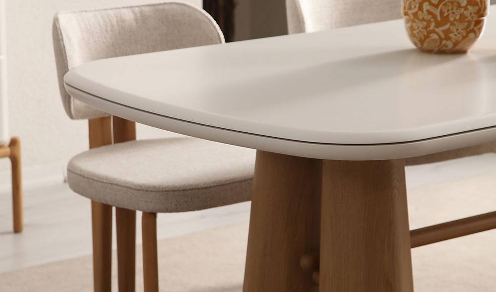 Moda Dining Room