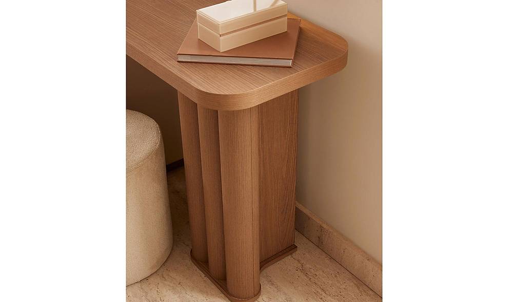 �topya Dresser