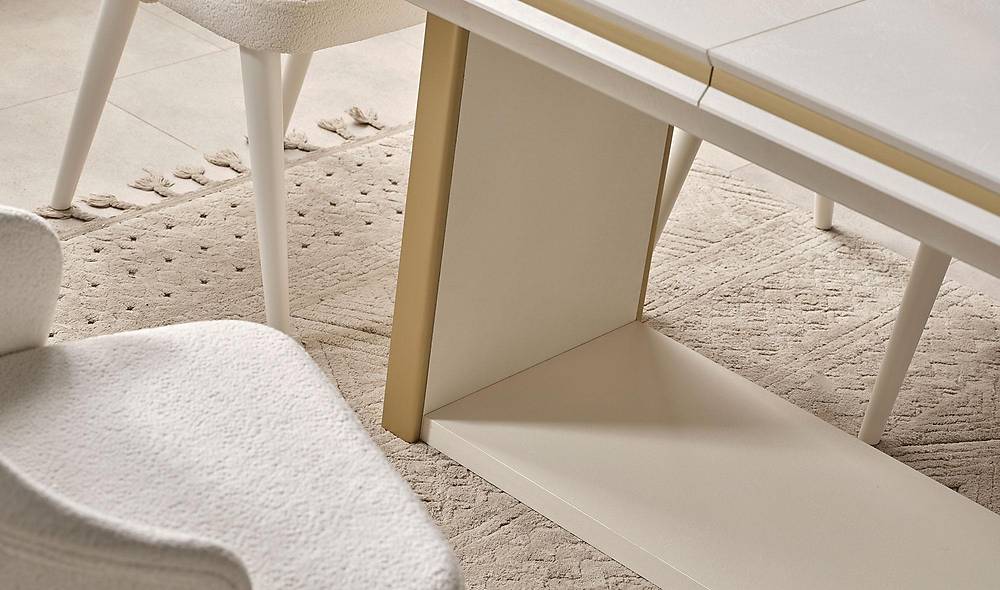 Hennes Dining Table Set