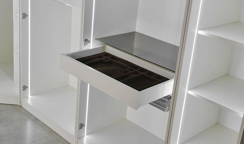 Cardiff Base Bedroom - 6 Door