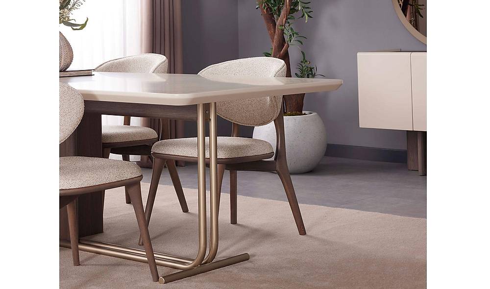 Nigozi Dining Room