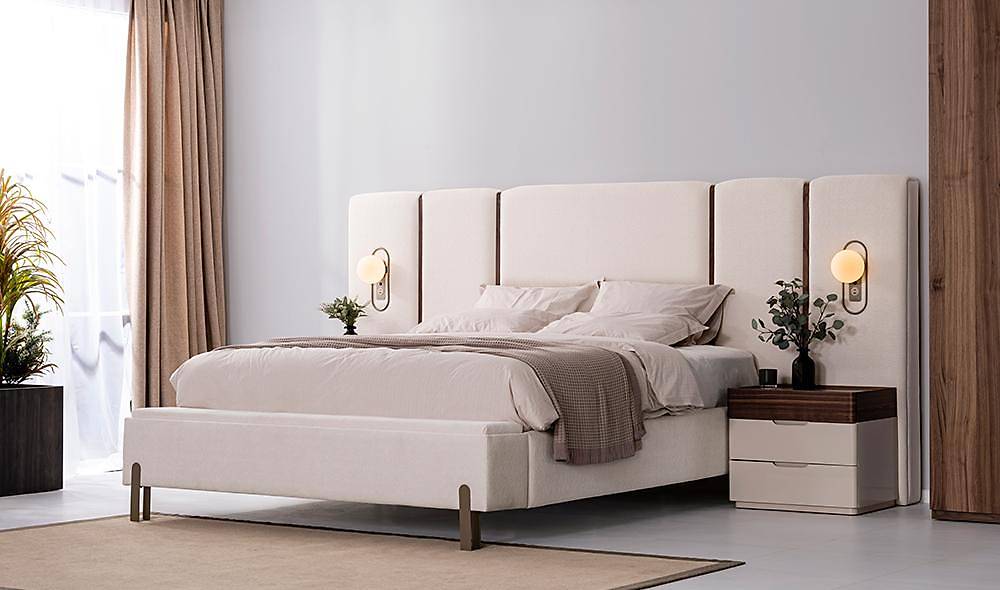 Ring Base Bedroom