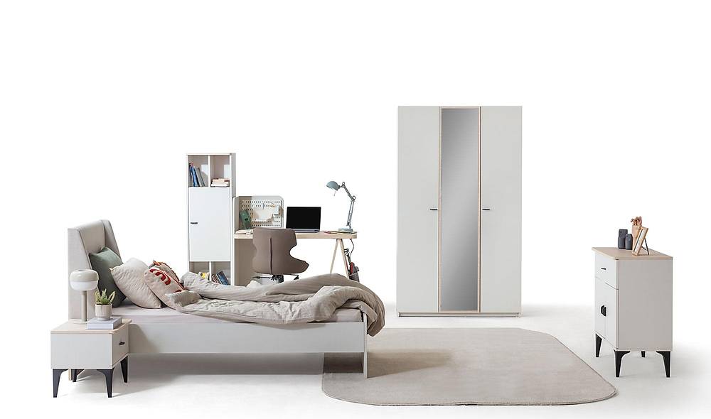 Ester Teen Room