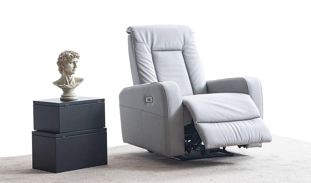 Mihenk Recliner