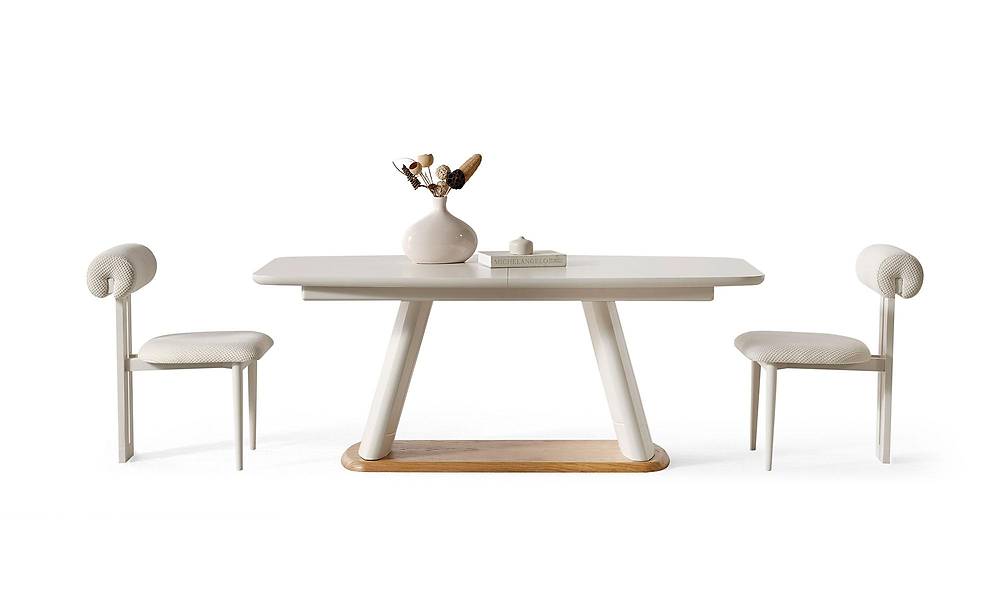 Wolke Dining Table Set