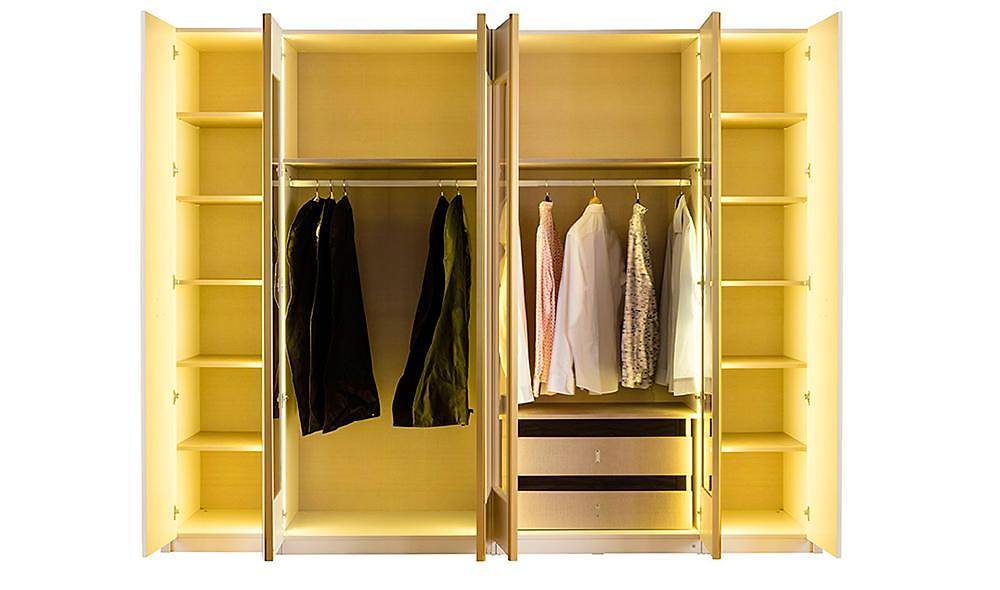 Serenıty Door Bedroom