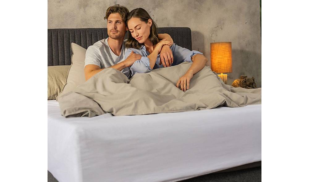 Yatsan Tempur Pro Luxe Smart Cool Bed
