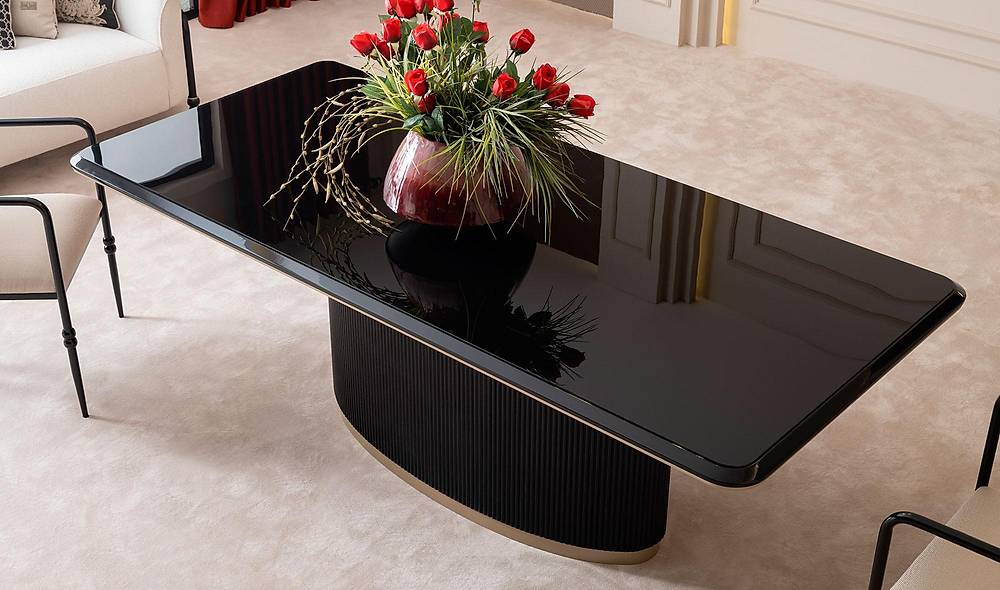 Belgrad Dining Table Set