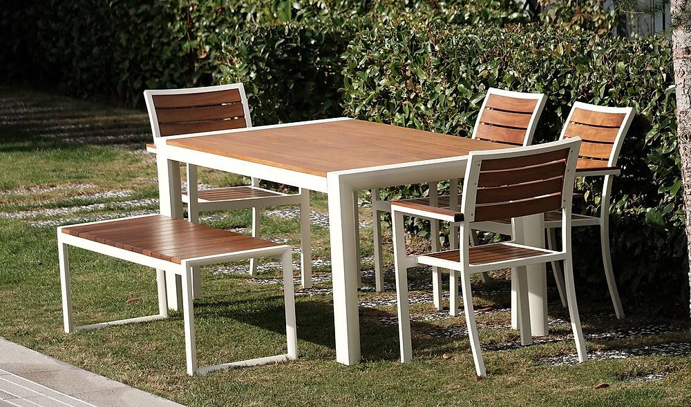 Everest Garden Table Set