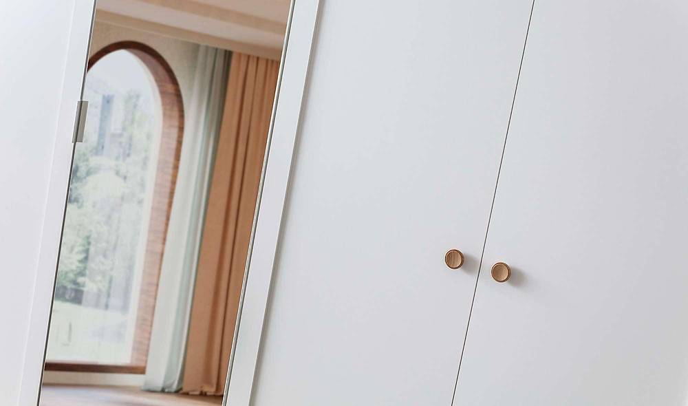 Lenora Bedroom - White