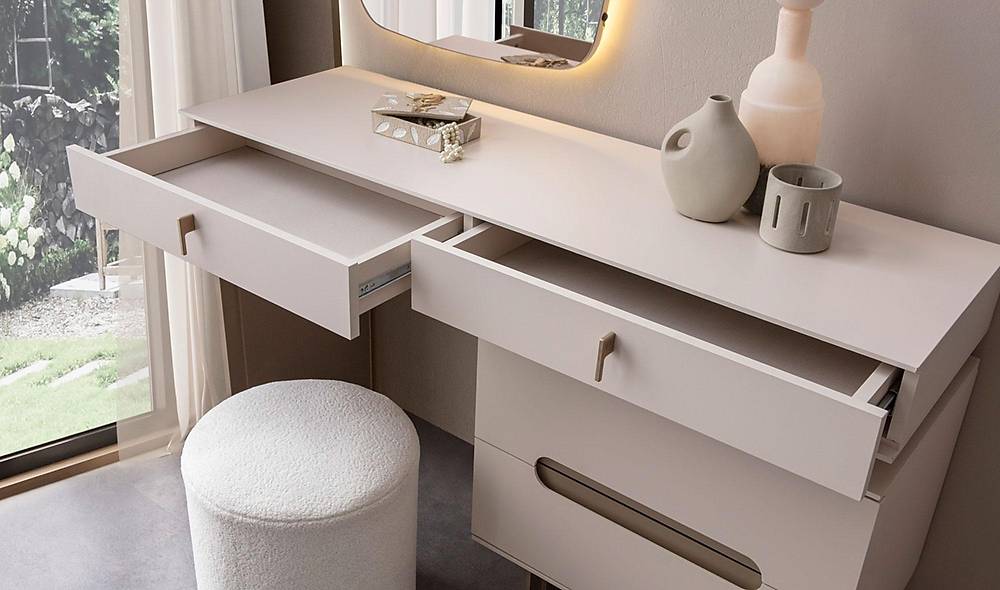 Joss Base Bedroom