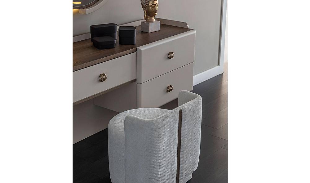 Tevalli Base Bedroom