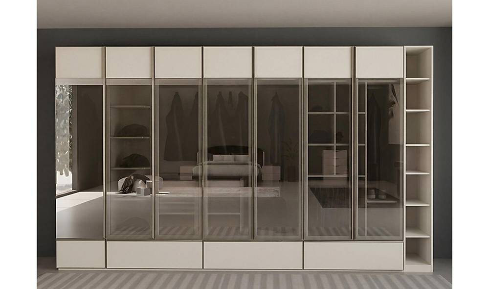 Sunny Base Bedroom - Corner Wardrobe