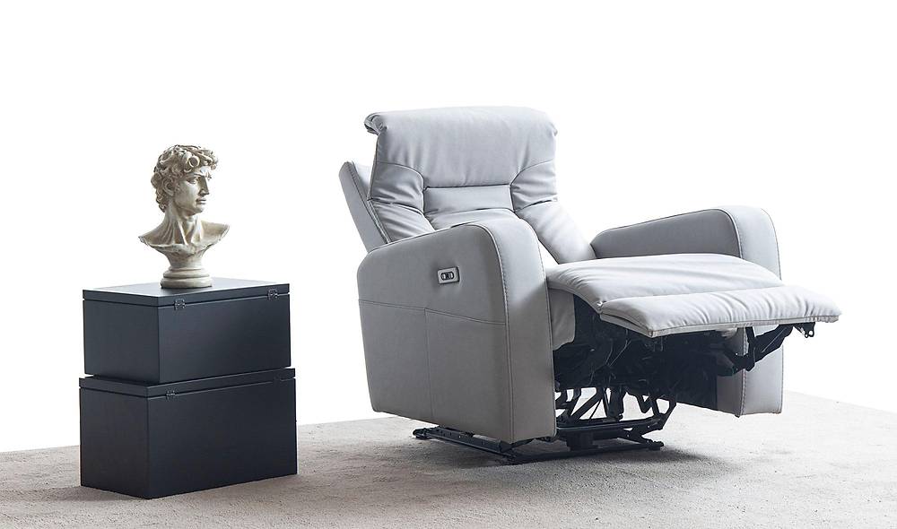Mihenk Recliner