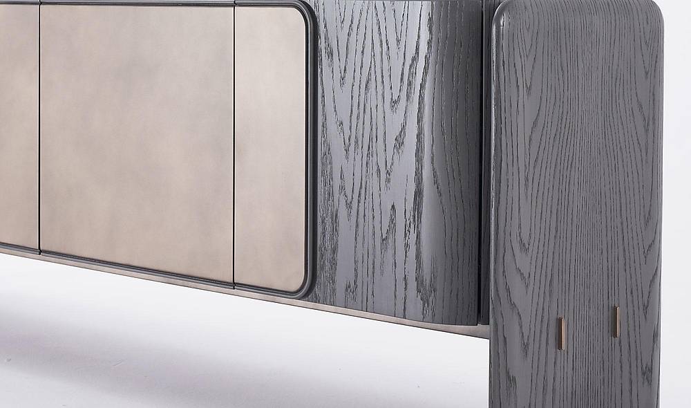 Mathilda Console