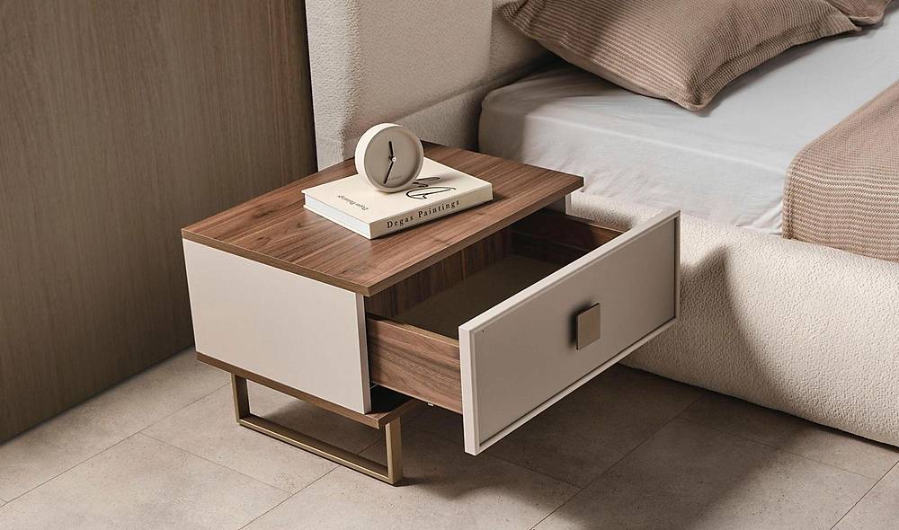 Karte Base Bedroom