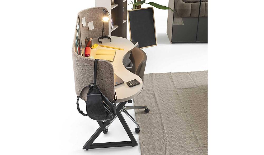 Arcturus Study Desk
