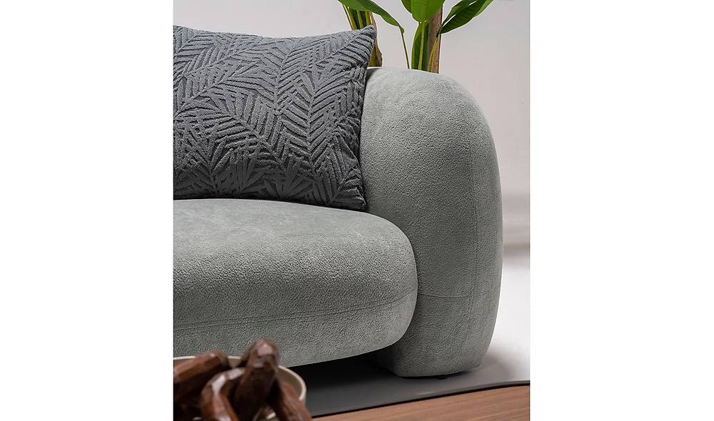 Nevena Sofa Set