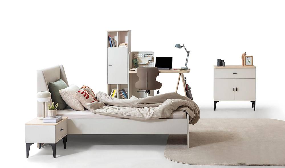 Ester Teen Room