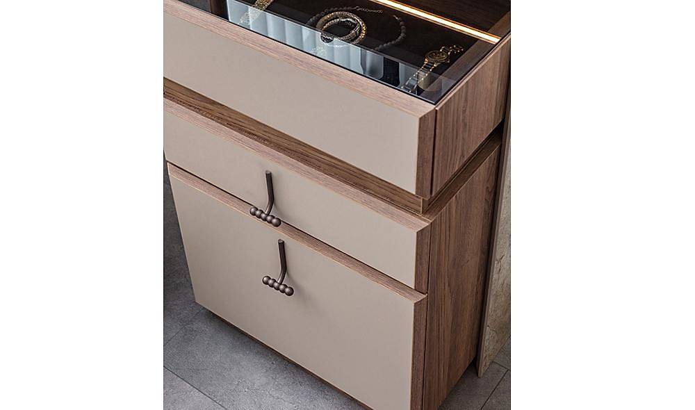 Suika Dresser