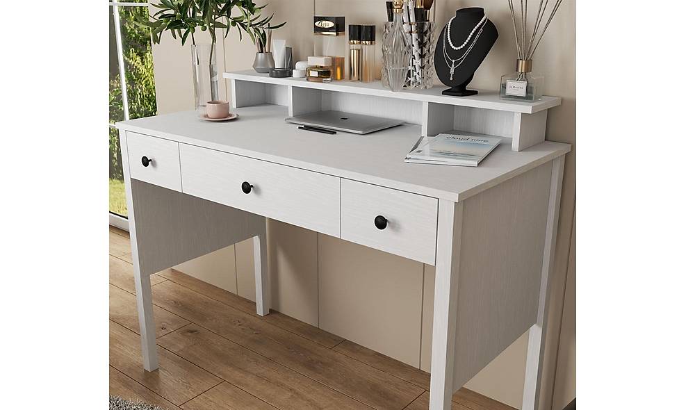 Agora Make-Up Table