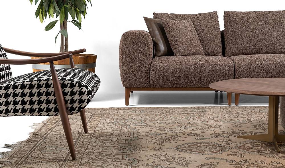 Selvare Sofa Set - Brown