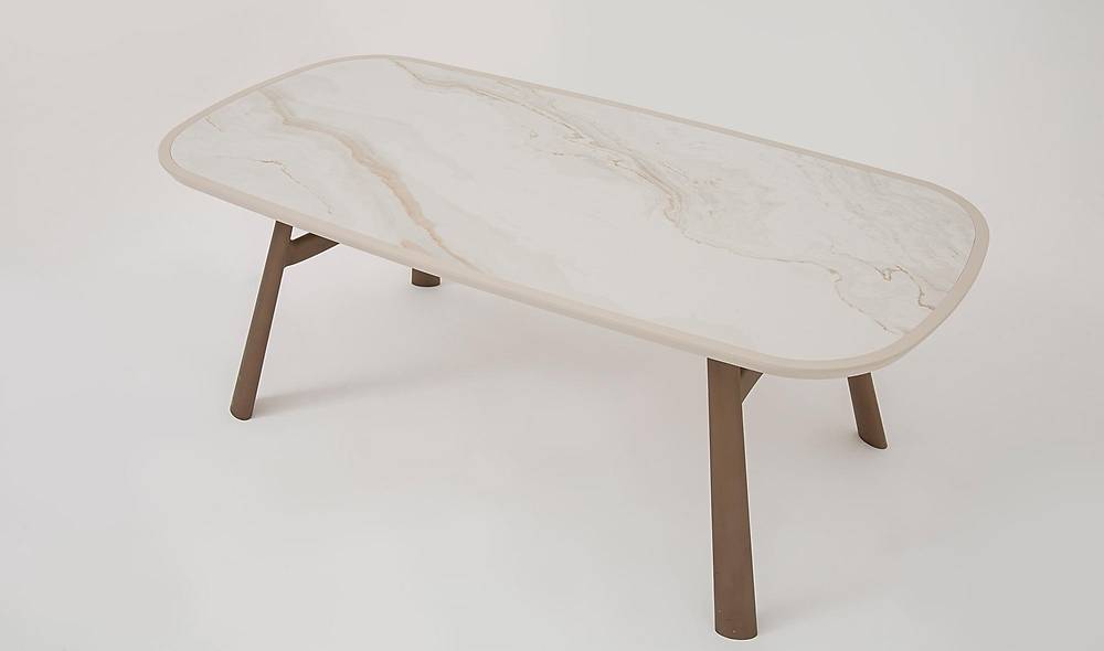 Momento Dining Table Set